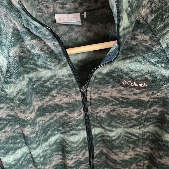 Columbia Zip Up Fleece Jacket - Picture 2 of 3